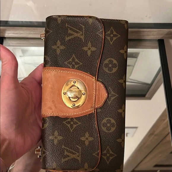 Louis Vuitton Brown and Tan Monogram Wallet - Picture 3 of 16